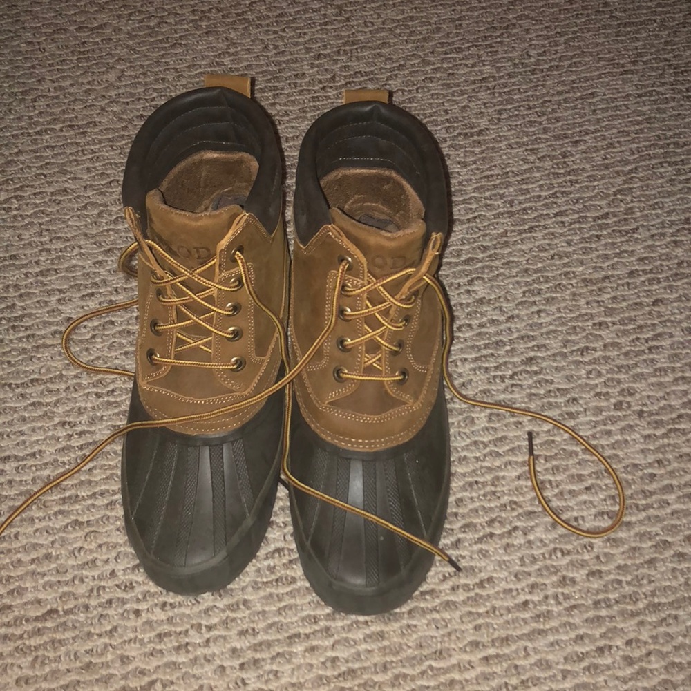 Izod bean boots